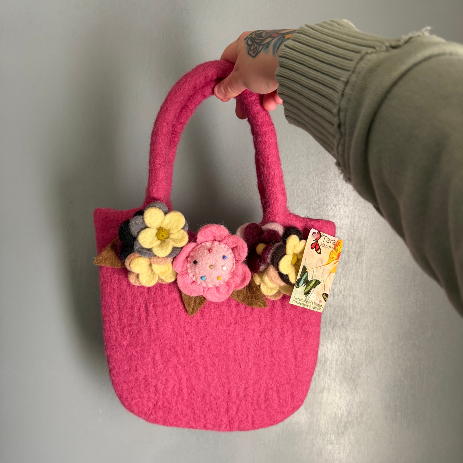 Tara Handknits Pink Boiled Wool Floral Pink Hand Bag Purse Handmade Nwt Nepal — image 7 of 8